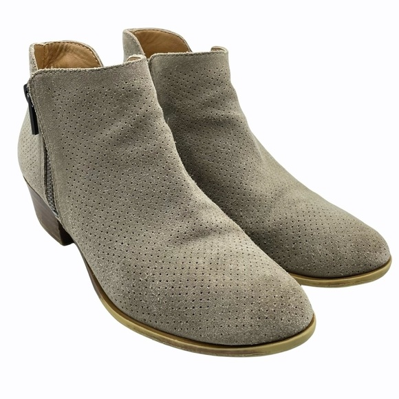Lucky Brand Leather Suede Almond Toe Ankle Boots Side Zip Taupe Beige Women 7 - Picture 1 of 9